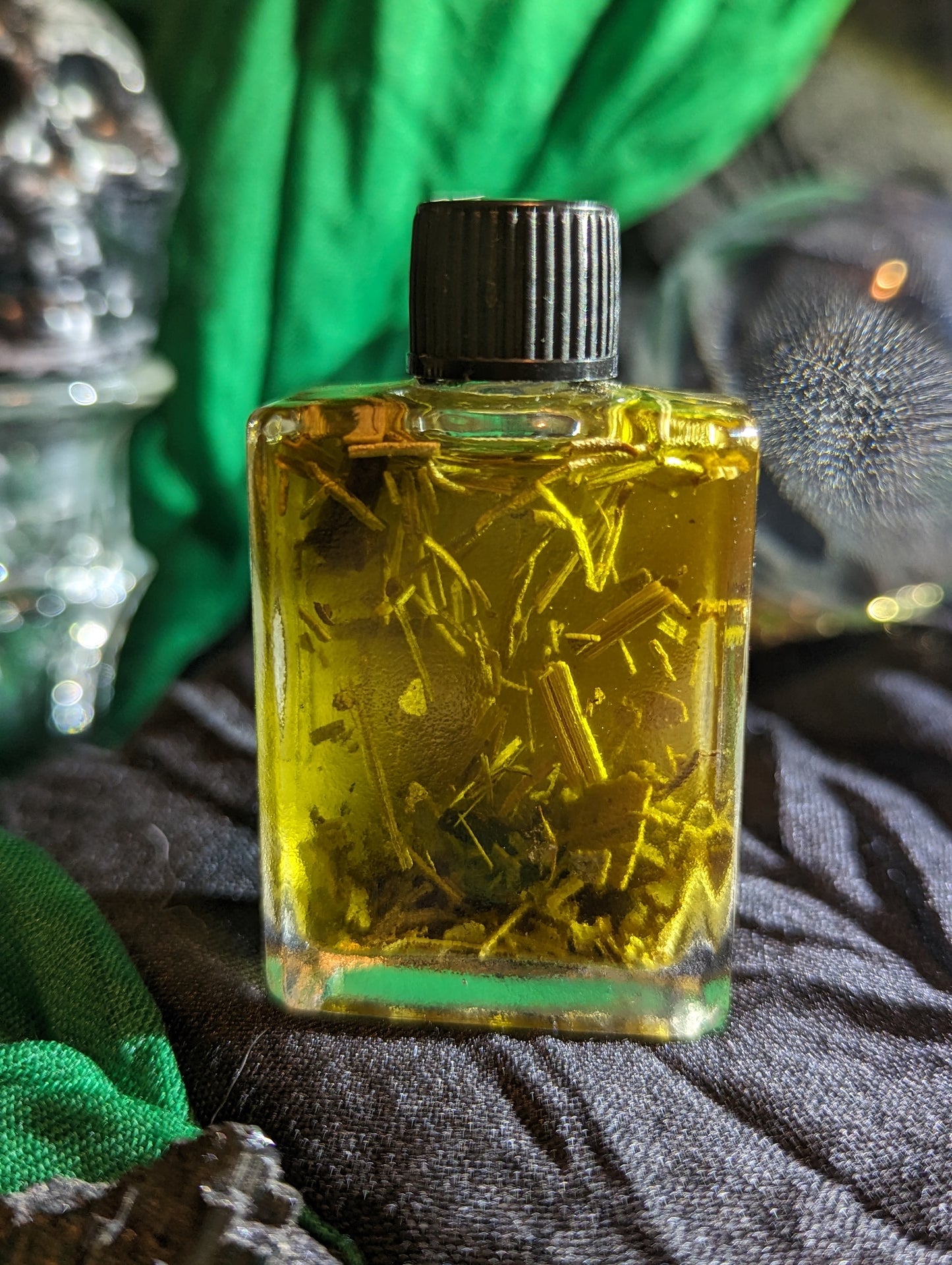 FOUR THIEVES OIL