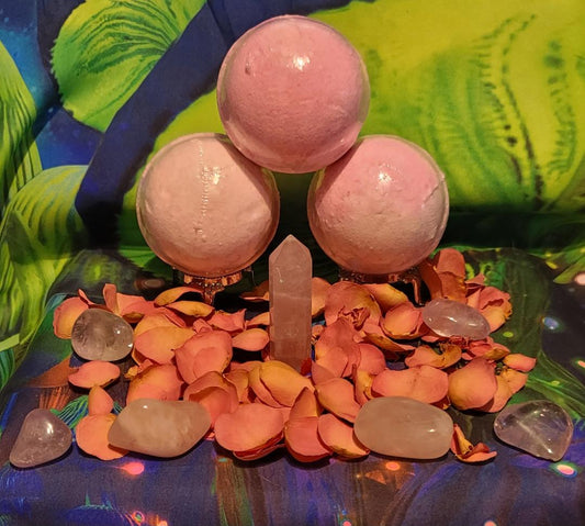 LOVE IS IN THE TUB BATH BOMB